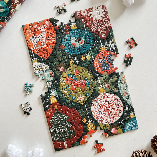 Yuletide Gleam 150 Pc Mini Puzzle