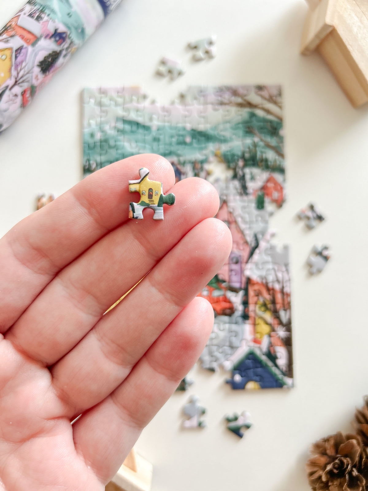 Snowy and Bright 150 Pc Mini Puzzle