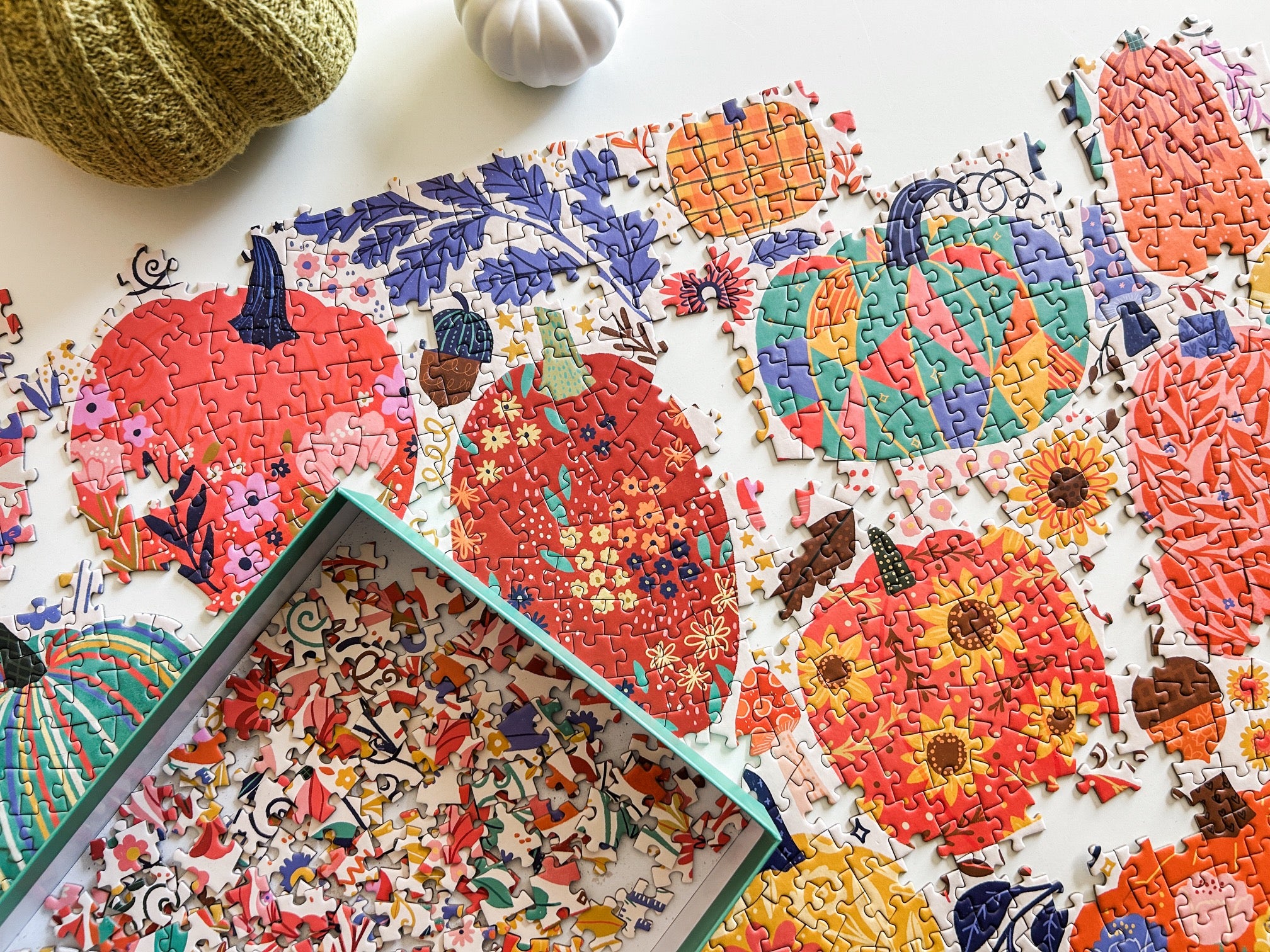 Patchwork Pumpkins 1000 Pc Puzzle – Spaghetti Tree Puzzles and Games