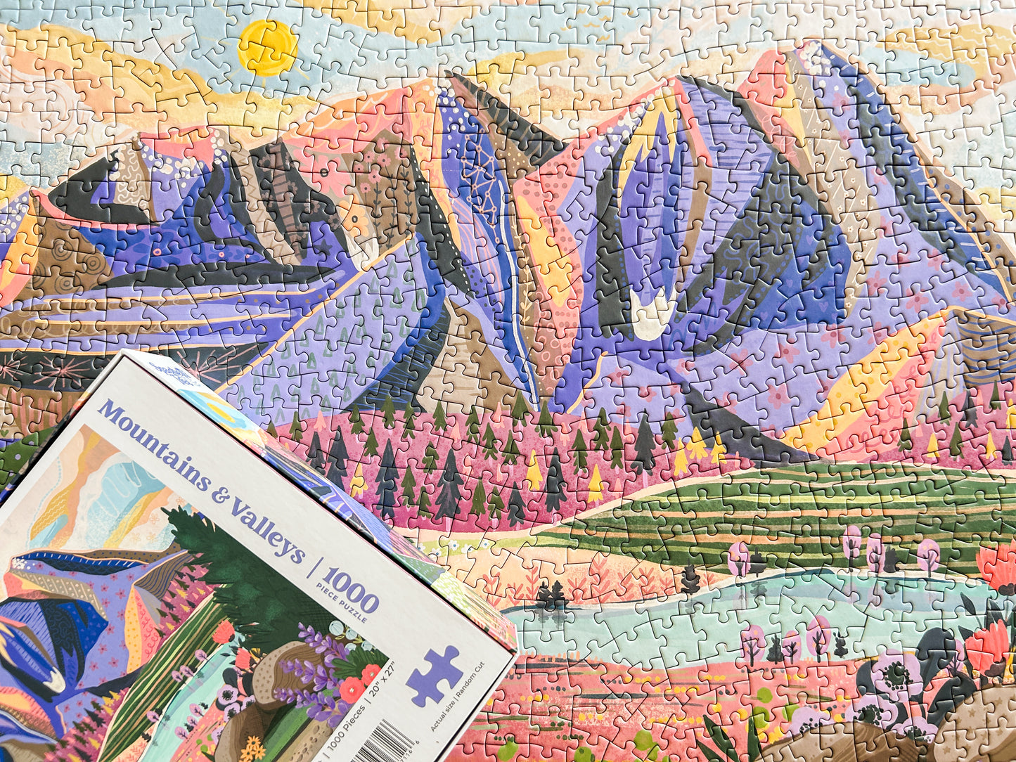 Mountains & Valleys 1000 Pc Puzzle *DAMAGED BOX*