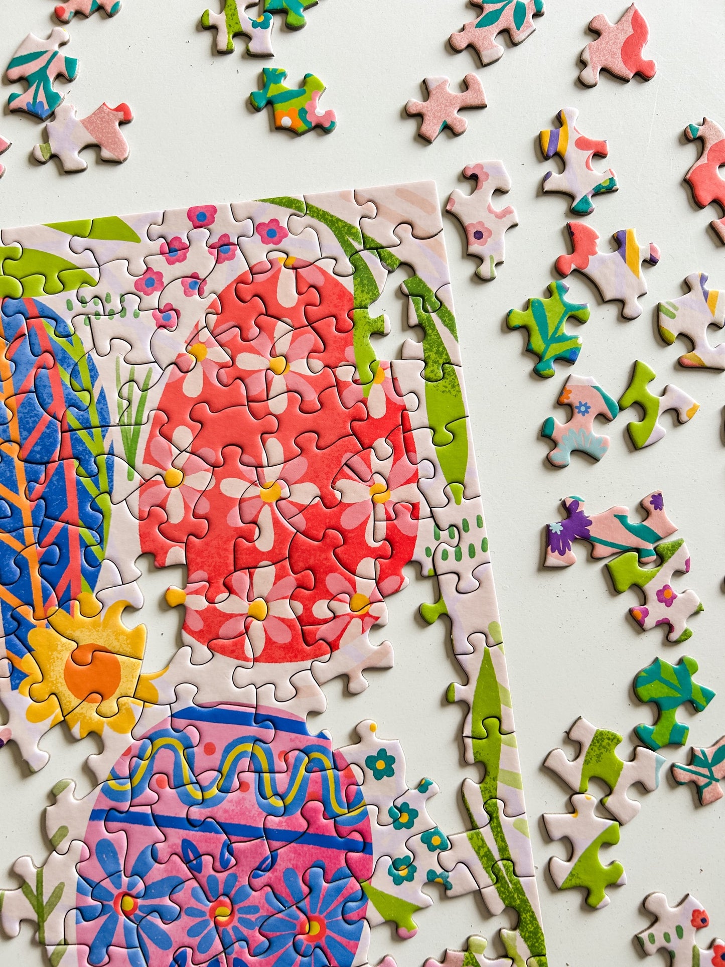 Feeling Eggstra 500 Piece Easter Egg Puzzle