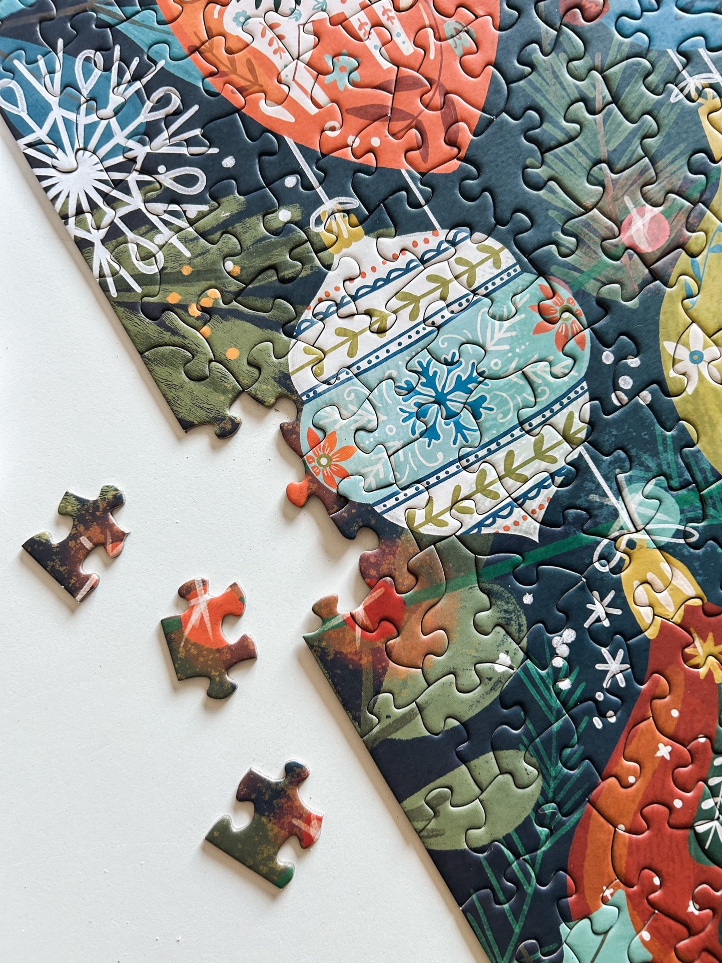 Yuletide Gleam 500 Pc Puzzle