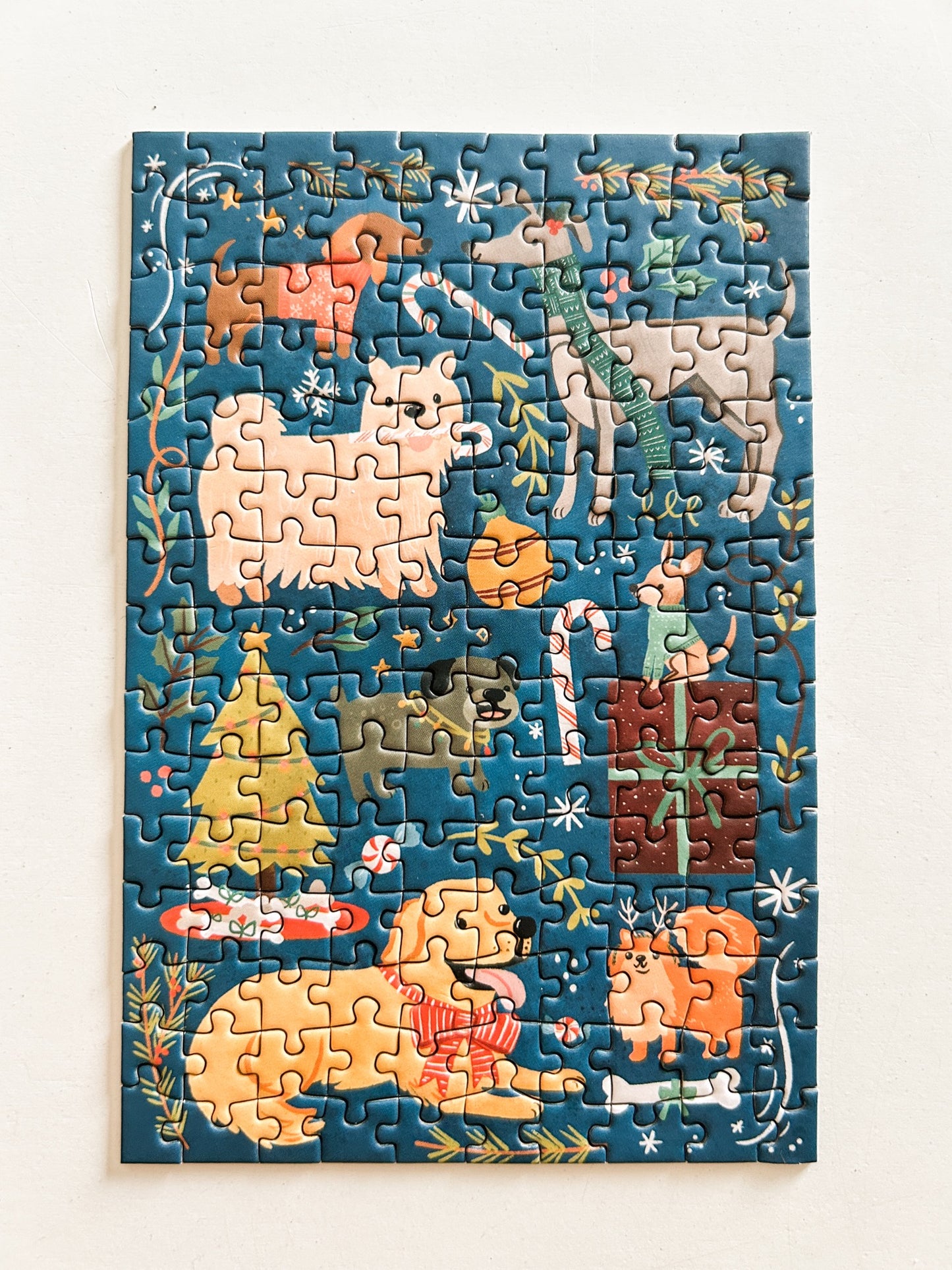 Merry Woofmas 150 Pc Mini Puzzle