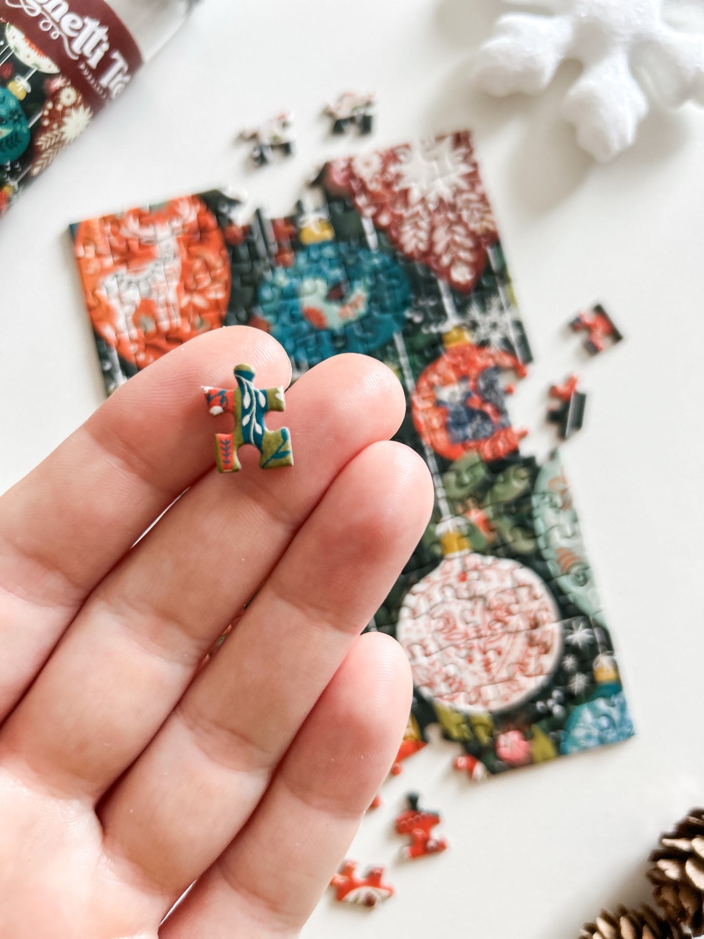 Yuletide Gleam 150 Pc Mini Puzzle