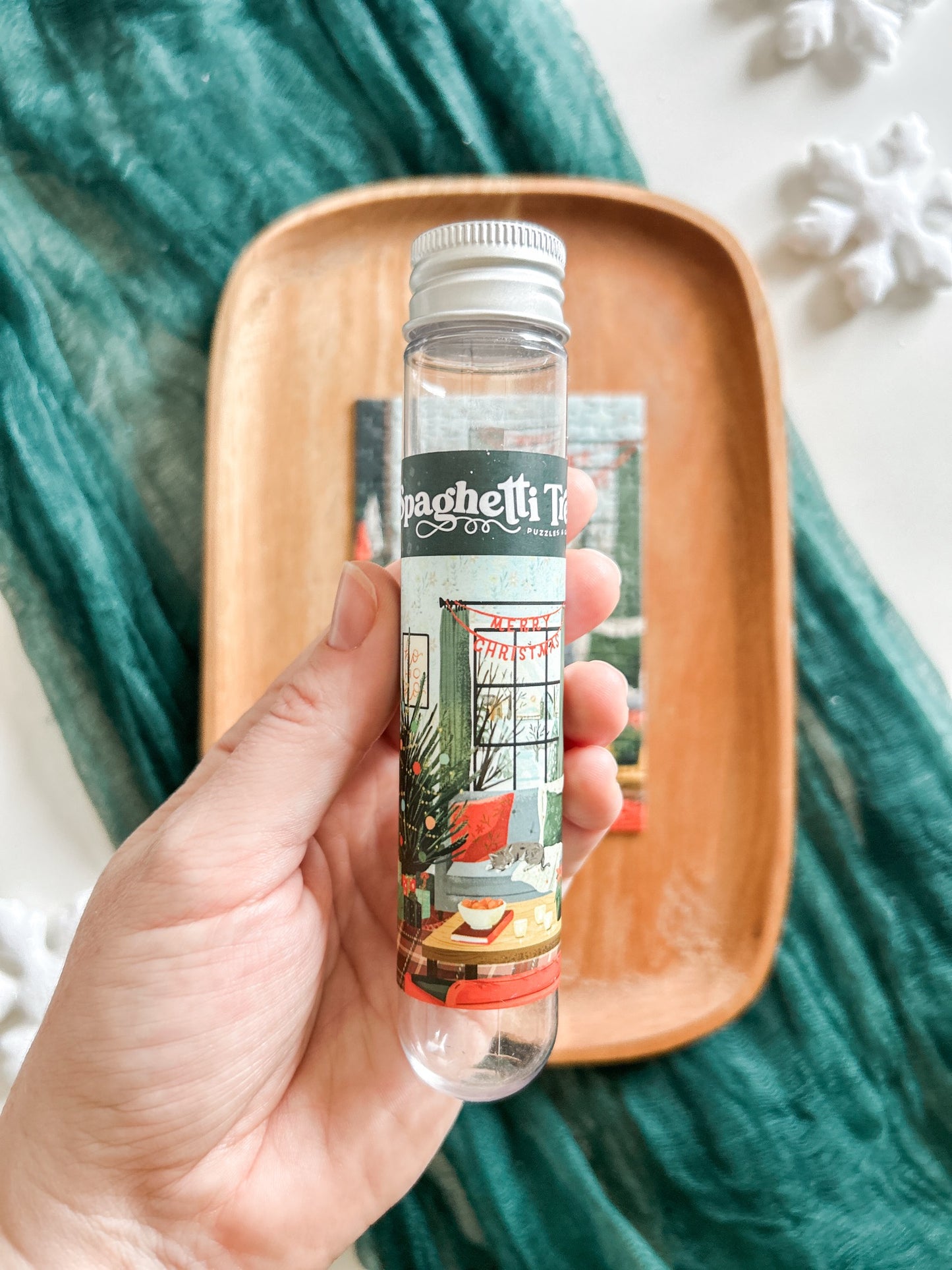 Cozy Christmas 150 Pc Mini Puzzle