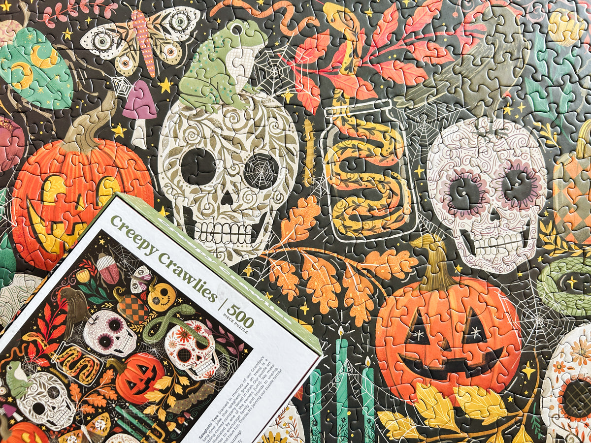 Creepy Crawlies 500 Piece Halloween Puzzle *DAMAGED BOX*