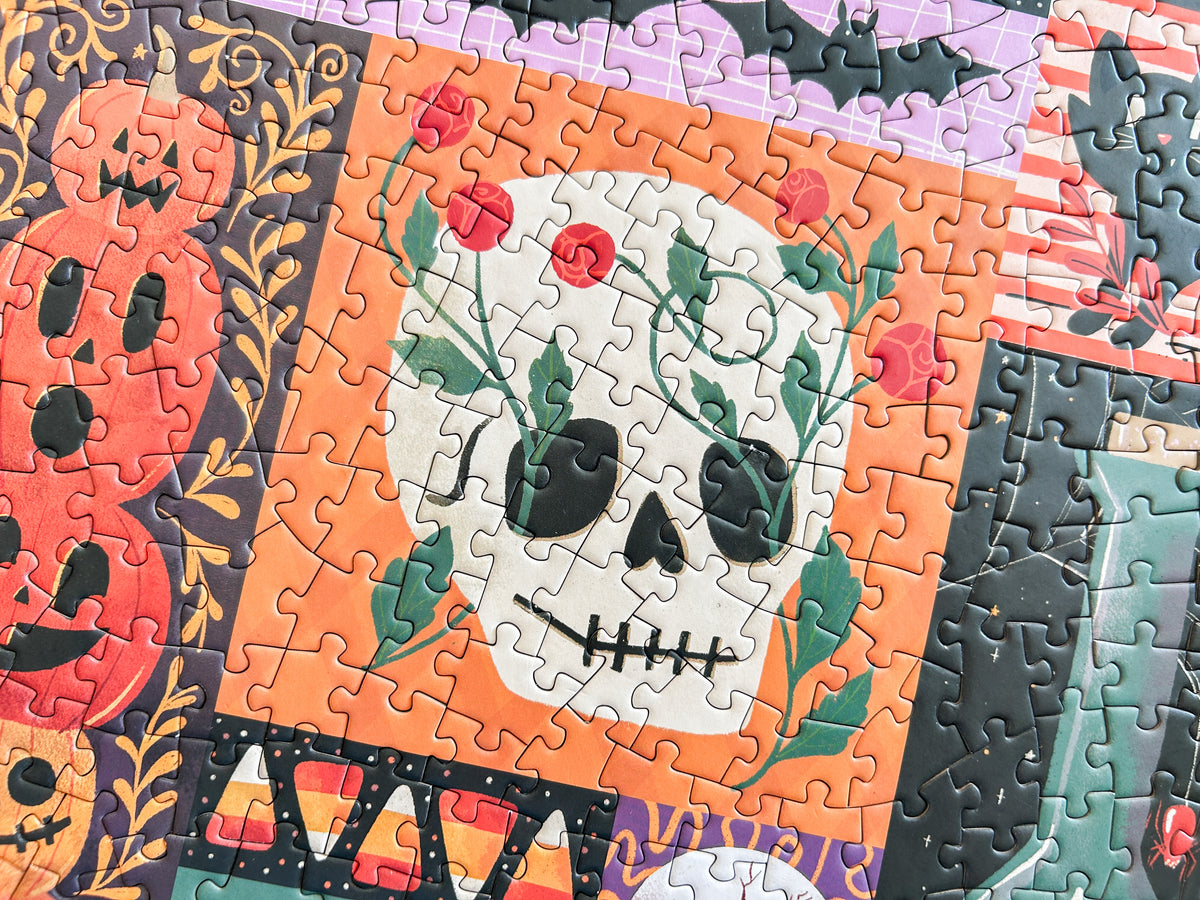 Happy Halloween 1000 Pc Puzzle *DAMAGED BOX*