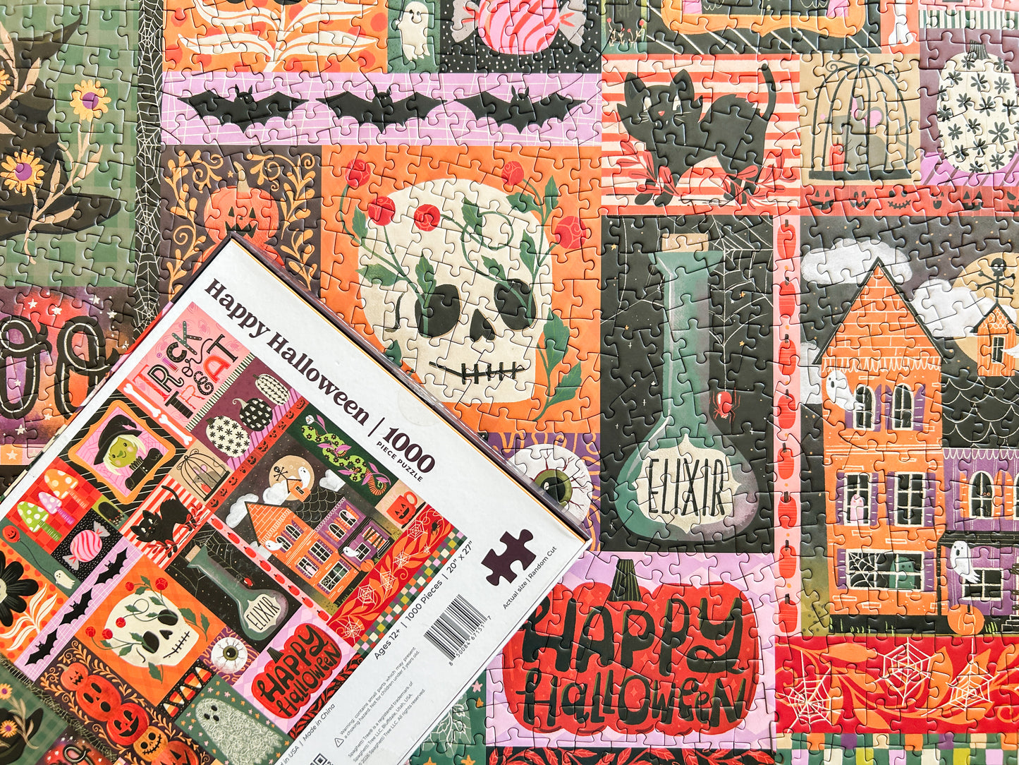 Happy Halloween 1000 Pc Puzzle *DAMAGED BOX*