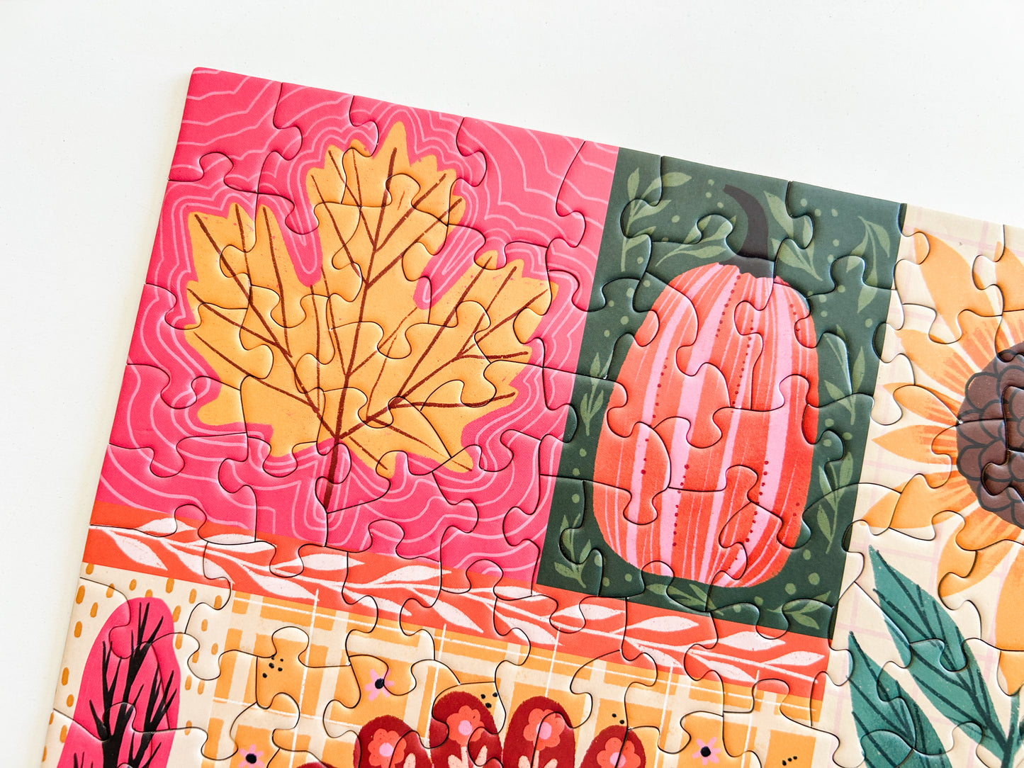 Sweater Weather 500 Piece Fall Puzzle *DAMAGED BOX*