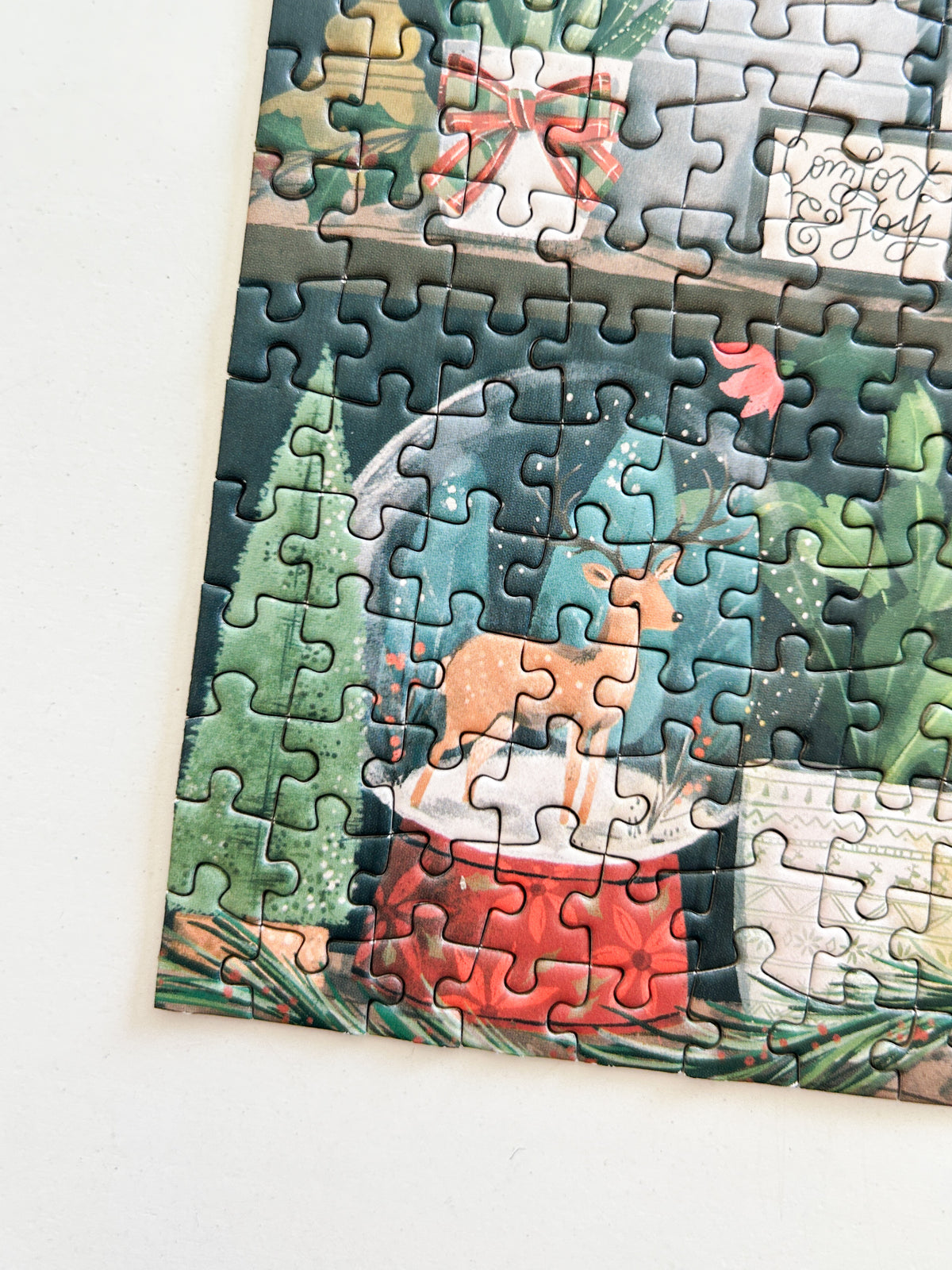 Deck the Shelves 150 Pc Mini Puzzle